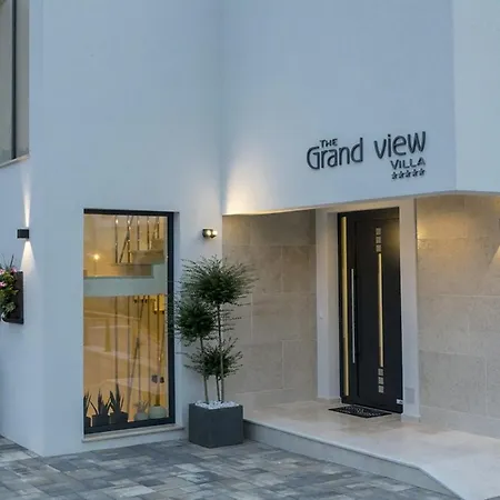Villa The Grand View